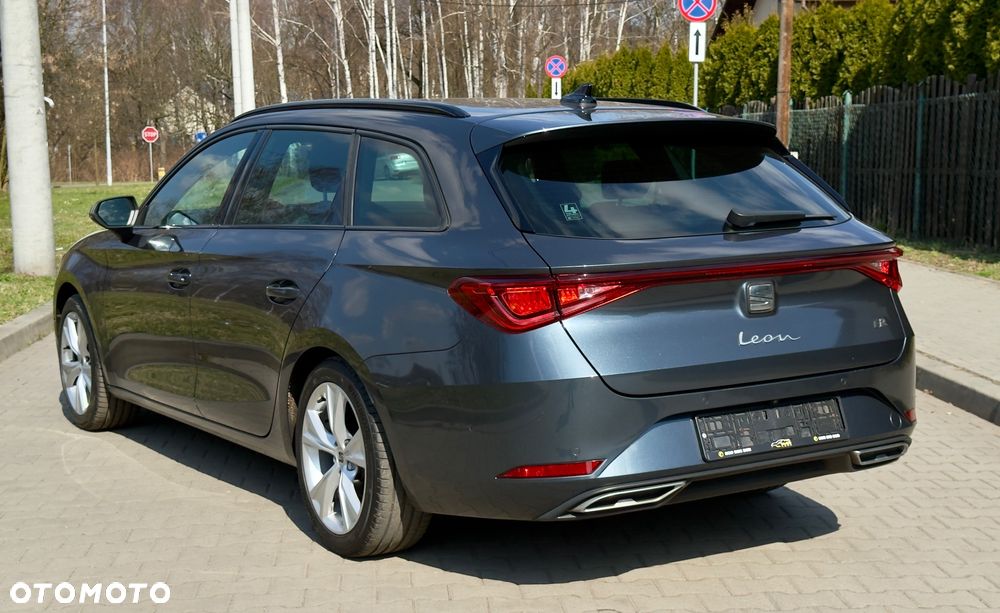 Seat Leon 1.5 eTSI OPF DSG FR Black Edition - 7