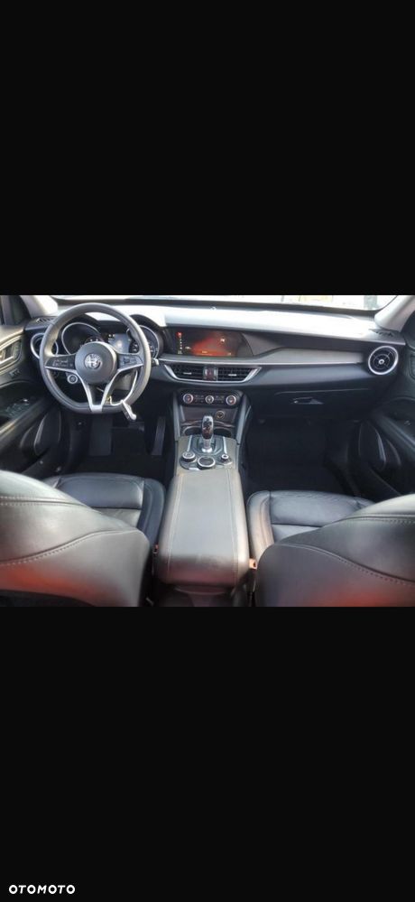 Alfa Romeo Stelvio - 19