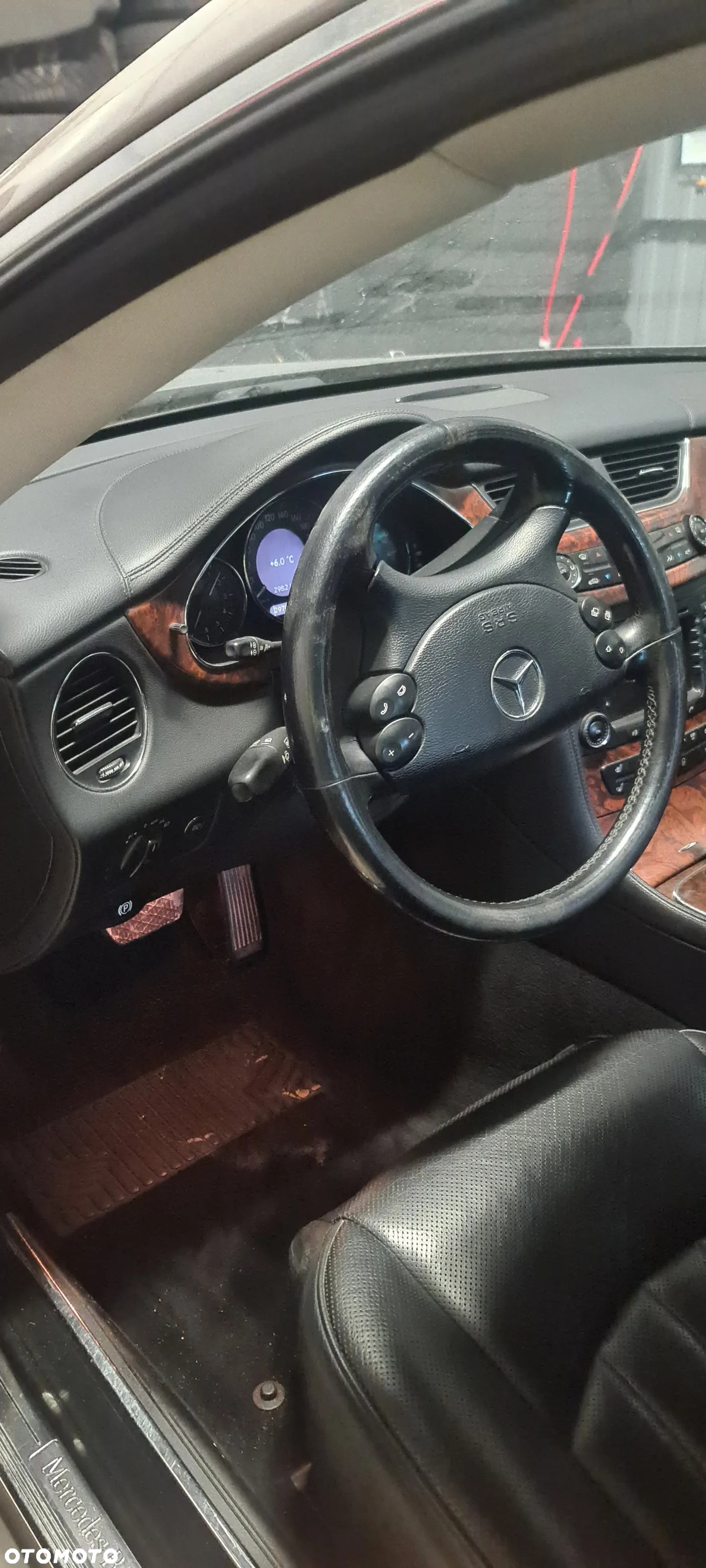 Mercedes-Benz CLS - 12