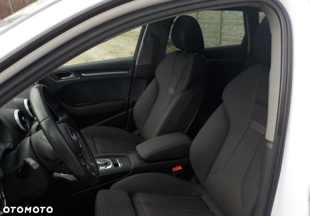 Audi A3 Sportback - 21