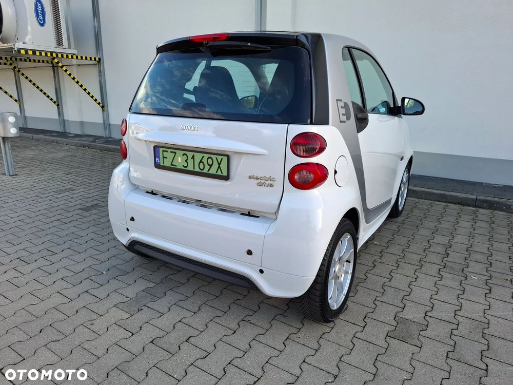 Smart Fortwo 2013 photo 3