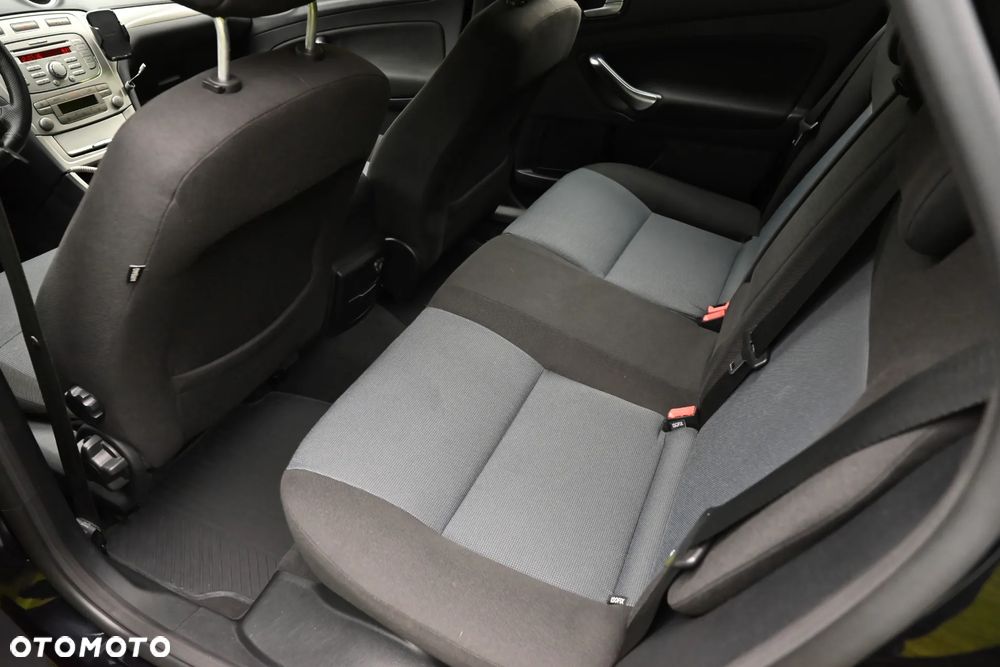 Ford Mondeo 1.6 Silver X - 16