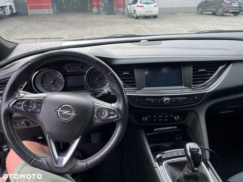 Opel Insignia - 13