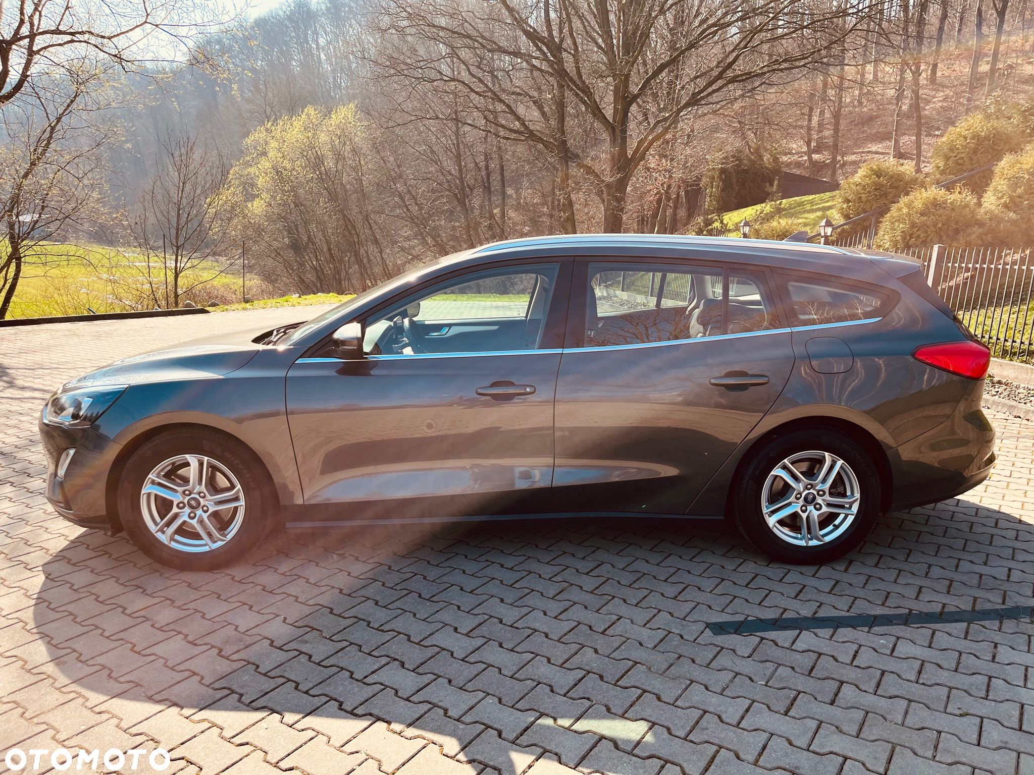 Ford Focus 1.0 EcoBoost Active Business - 4
