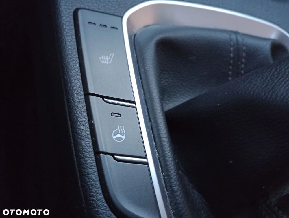 Hyundai i30 1.4 Premiere Comfort - 18