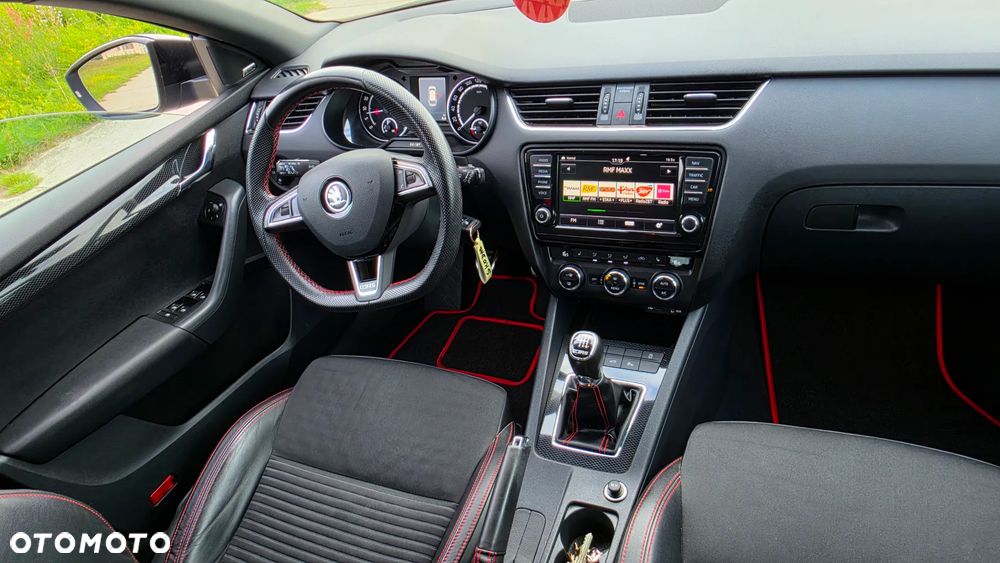 Skoda Octavia 2.0 TDI RS - 18