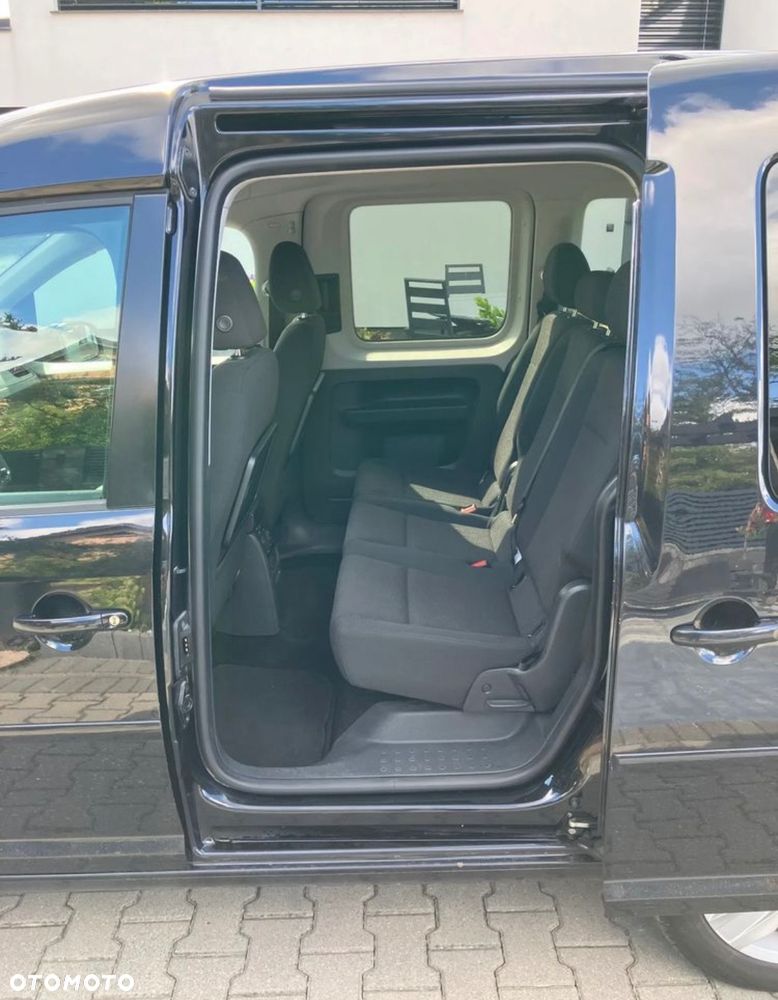 Volkswagen Caddy 2.0 TDI Comfortline DSG - 4