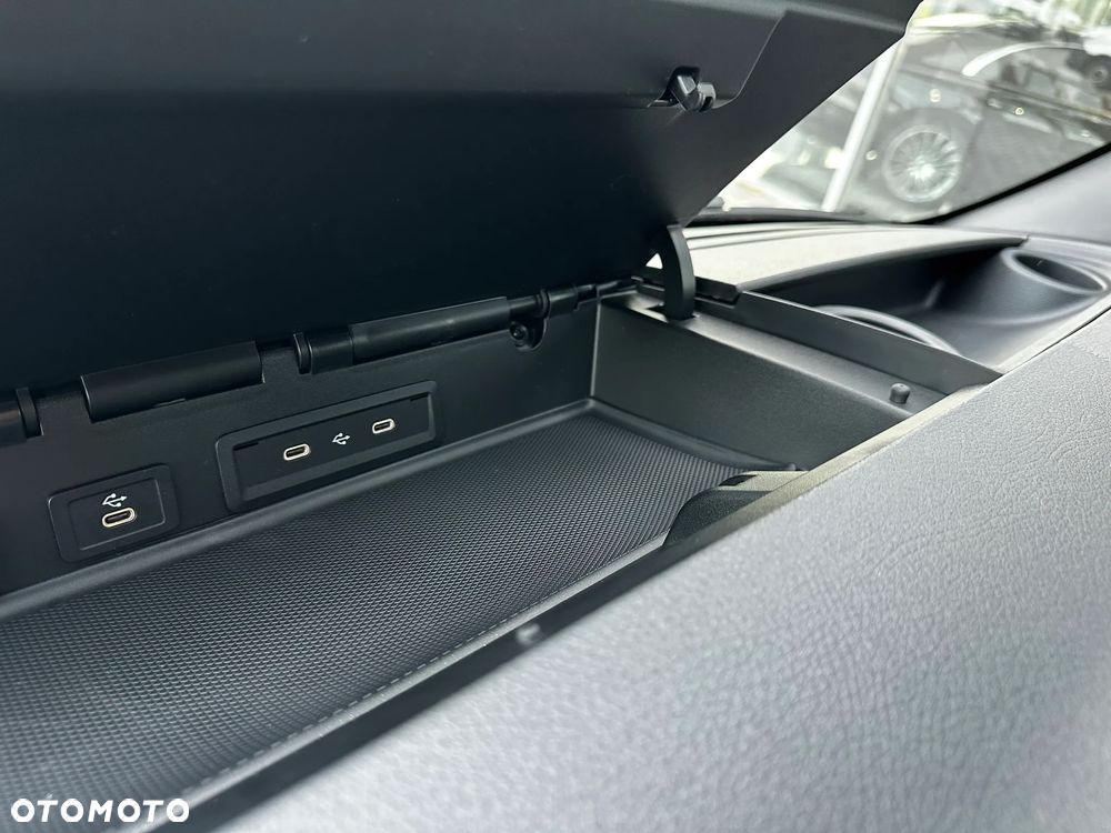 Mercedes-Benz Sprinter - 20