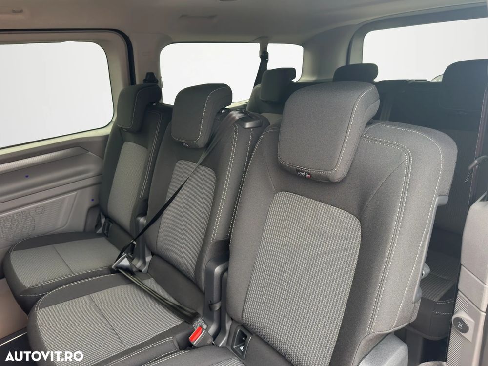 Volkswagen Caravelle - 12