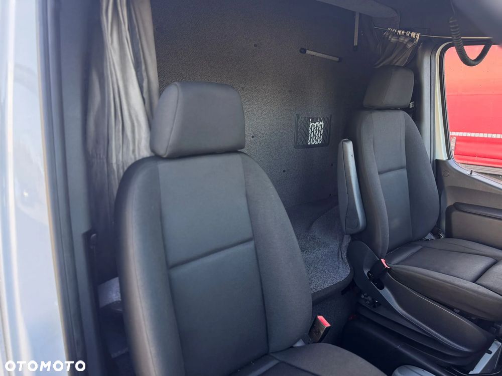 Mercedes-Benz Sprinter 319 V6 - 10