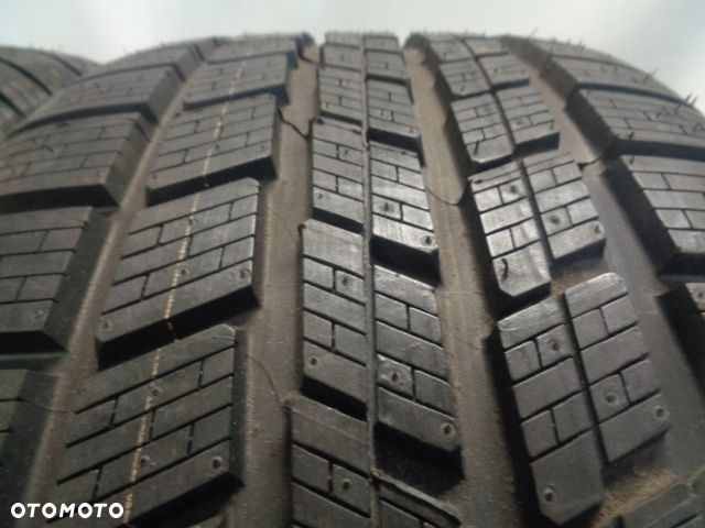 2X PIRELLI SCORPION ICESNOW 275/40R20 106V  XL RUN FLAT - 5