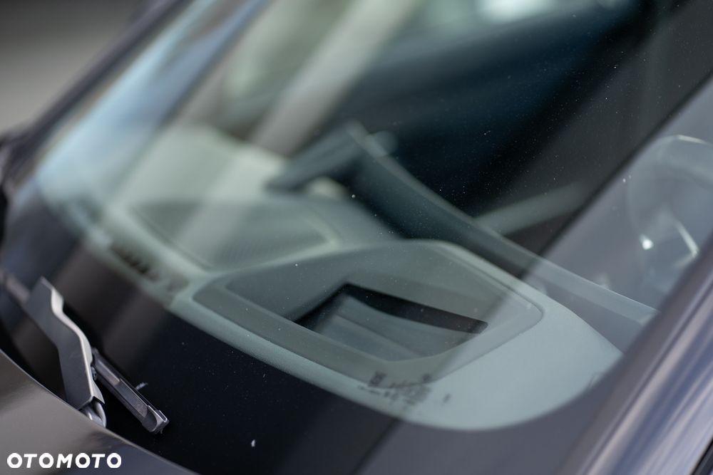 BMW Seria 3 320d xDrive M Sport Shadow sport - 32