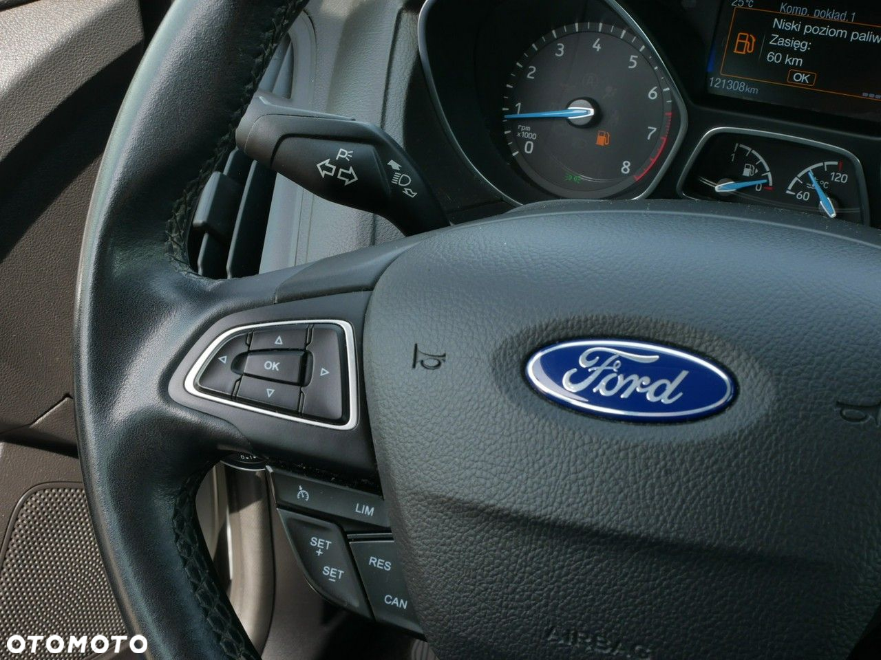 Ford Focus Turnier 1.0 EcoBoost Start-Stopp-System ACTIVE DESIGN - 15