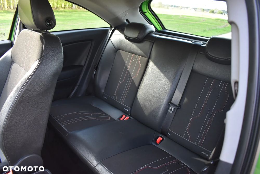 Opel Corsa 1.4 16V Edition - 27