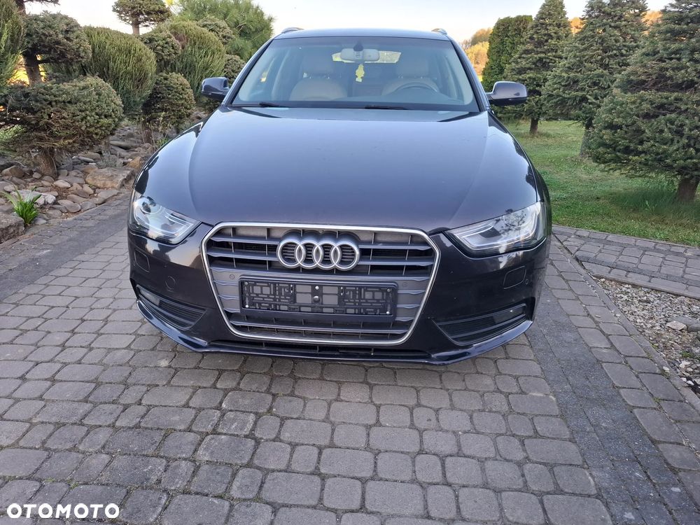Audi A4 Avant - 6