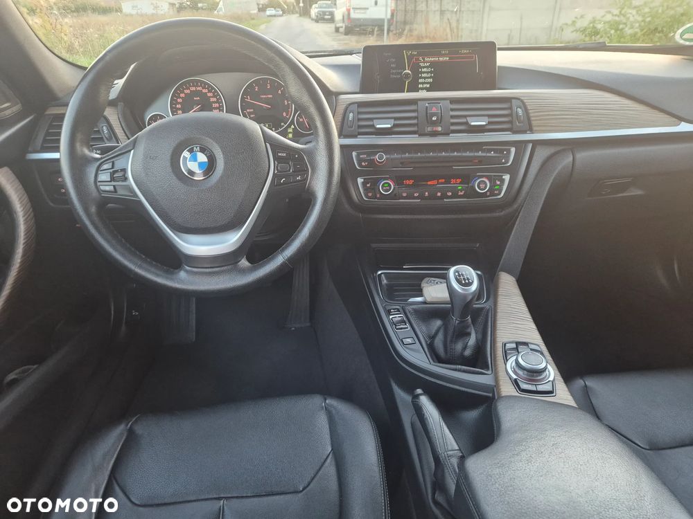 BMW Seria 3 - 18