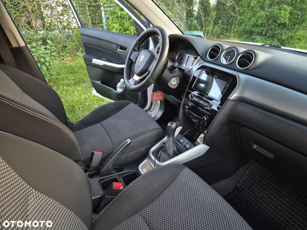 Suzuki Vitara 1.6 Premium 2WD - 6