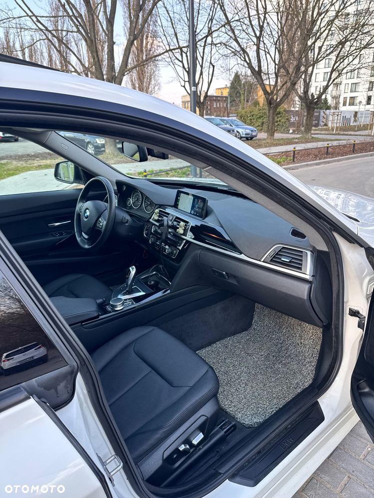 BMW 3GT 320d Luxury Line - 24