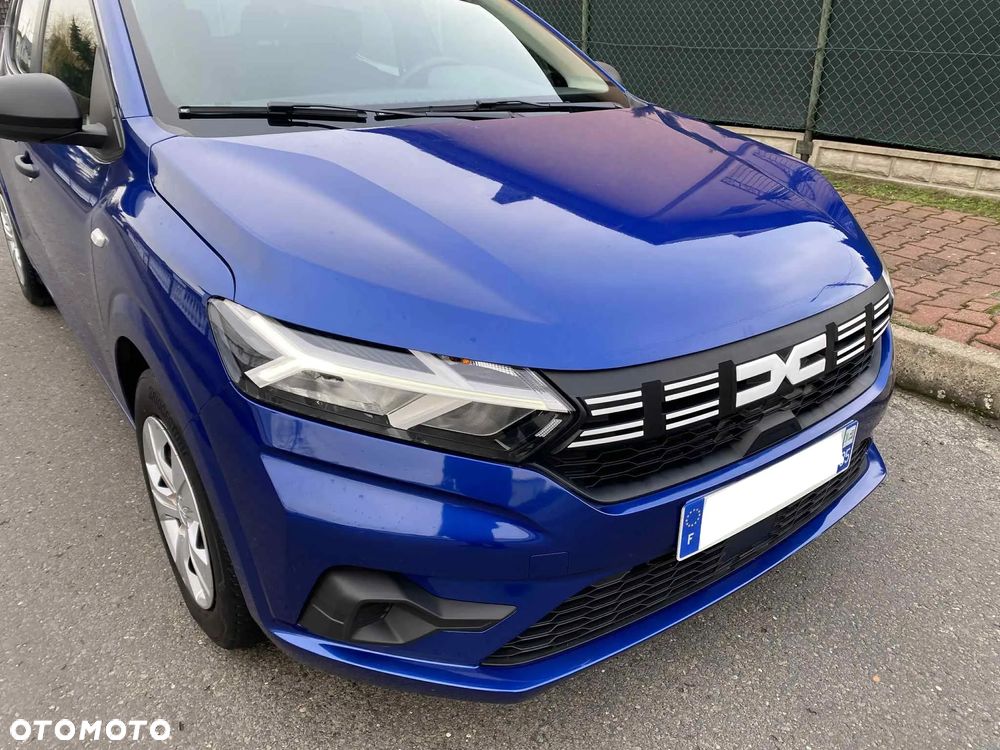 Dacia Sandero SCe 65 Essential - 24