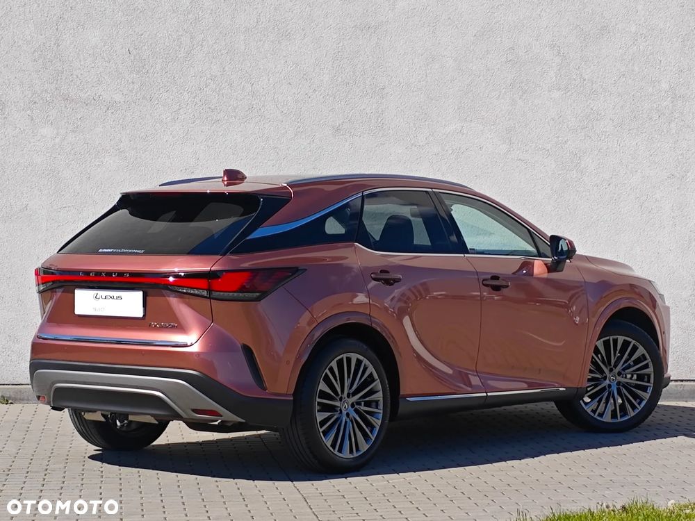 Lexus RX 350h Omotenashi - 6