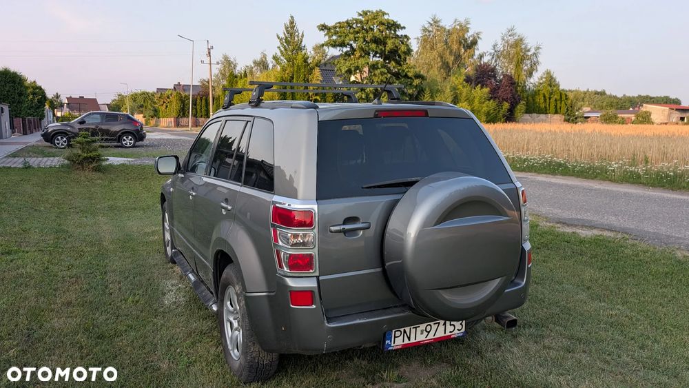Suzuki Grand Vitara 2.0 De Luxe - 7