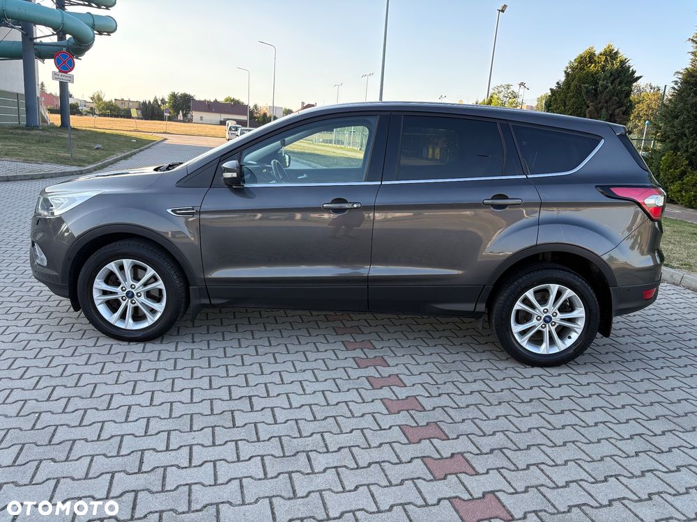 Ford Kuga 2.0 TDCi 4x2 Titanium - 17
