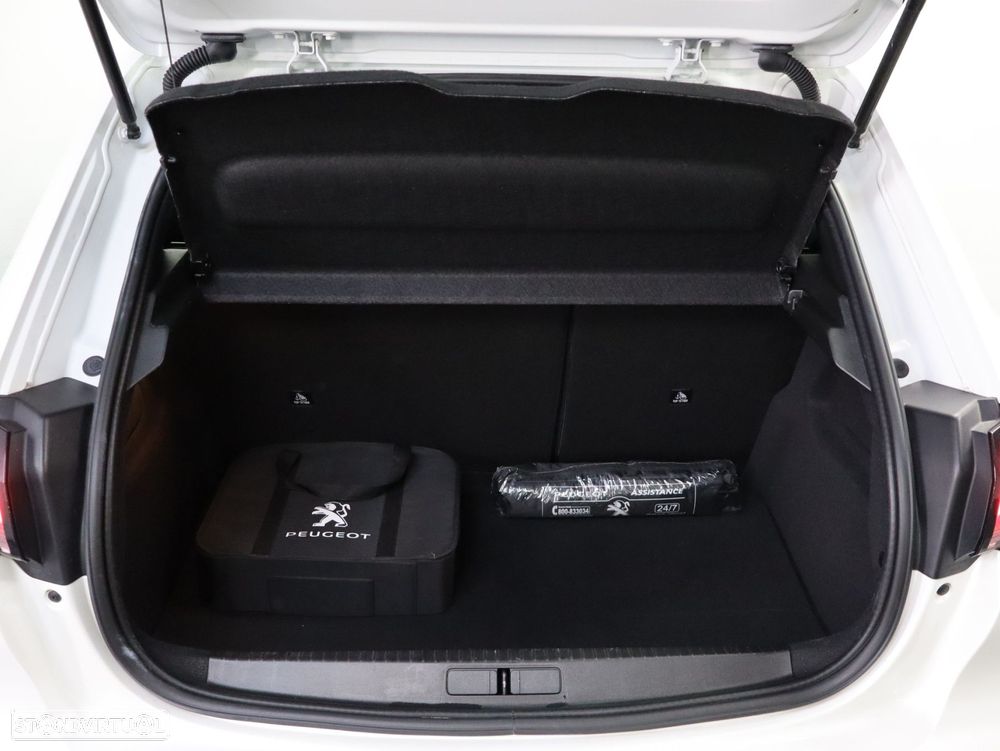 Peugeot e-208 50 kWh Allure - 24