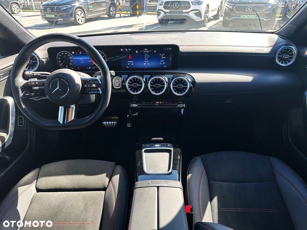 Mercedes-Benz CLA - 8