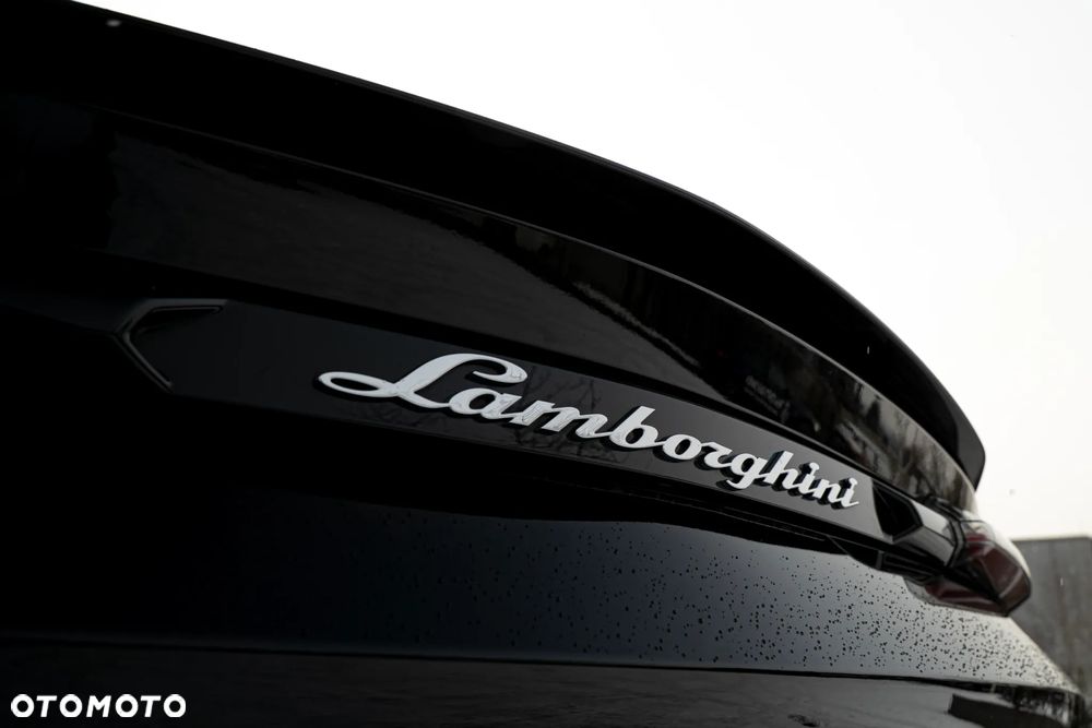 Lamborghini Urus - 24
