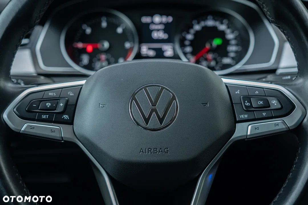 Volkswagen Passat Variant 2.0 TDI SCR DSG - 14