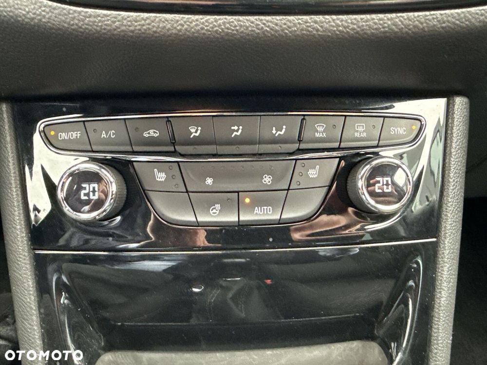 Opel Astra 1.4 T GPF Dynamic - 20