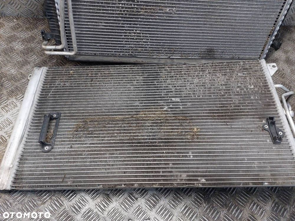 CHŁODNICA WODY + KLIMATYZACJI CAYENNE I 3.2 7L0820411F 7L0121253A - 9