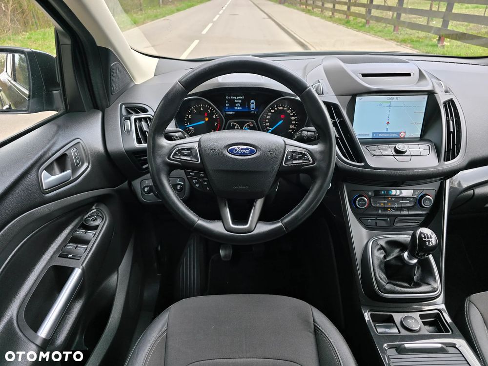 Ford Kuga 1.5 EcoBoost 2x4 Titanium - 5
