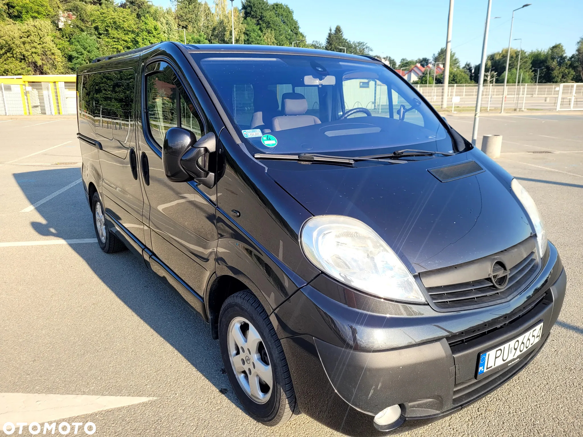 Opel Vivaro - 2