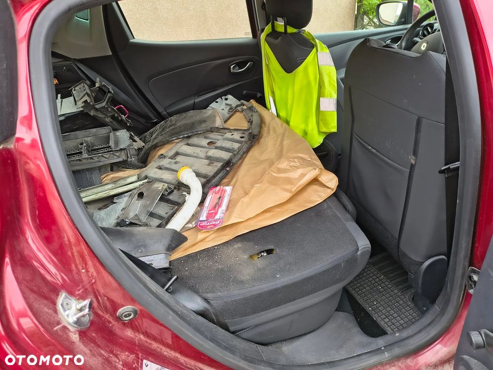 Renault Clio - 21