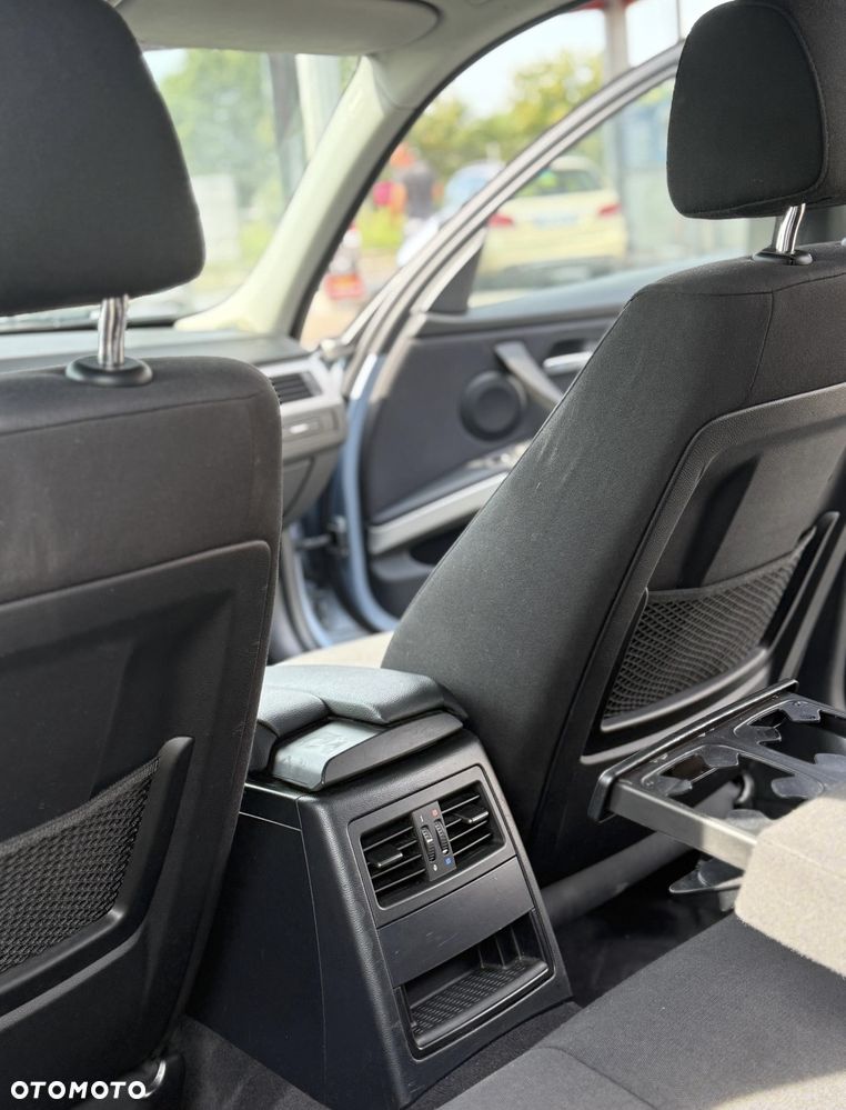 BMW Seria 3 320d DPF - 39