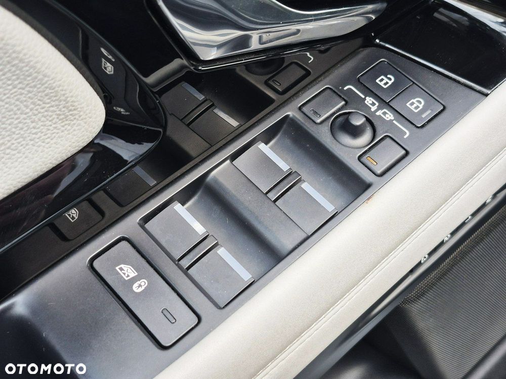 Land Rover Range Rover Evoque - 19