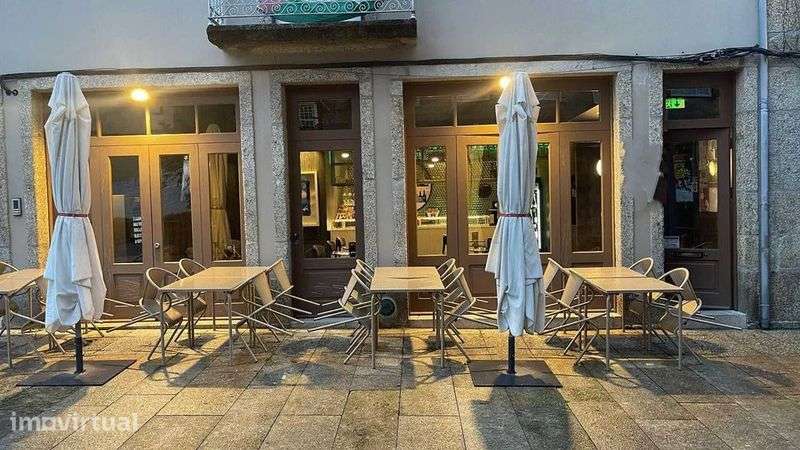 Bar no centro histórico de Guimarães - Grande imagem: 4/8