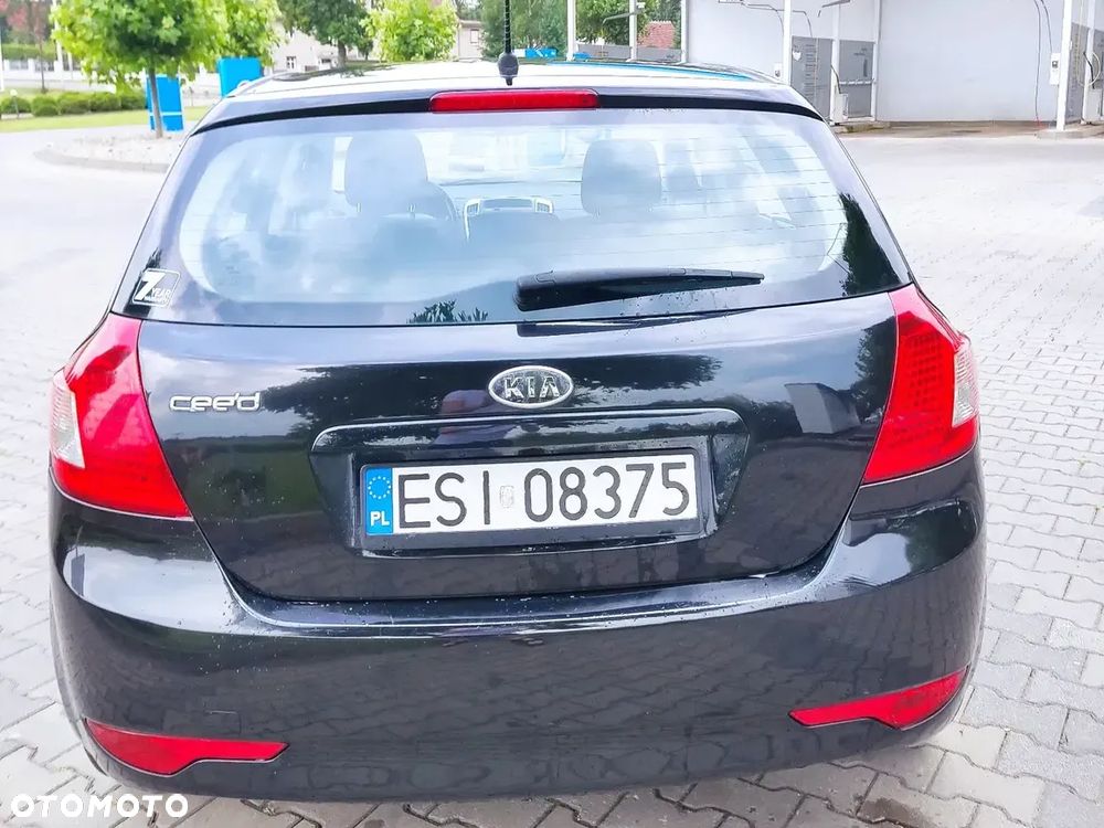 Kia Ceed 1.6 Crdi Comfort + - 4