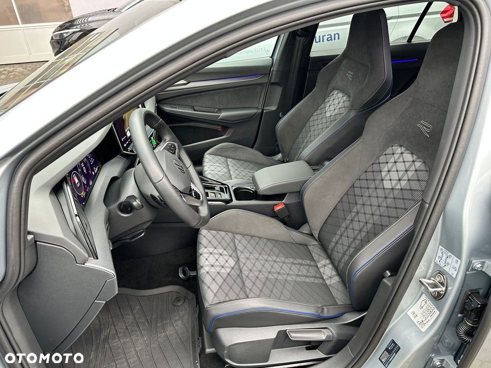 Volkswagen Golf - 12