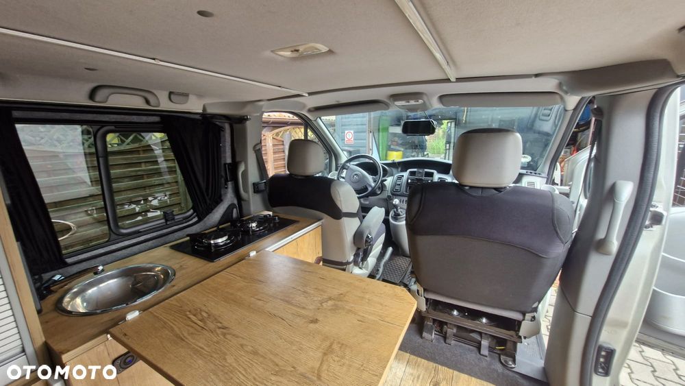 Opel Vivaro - 10