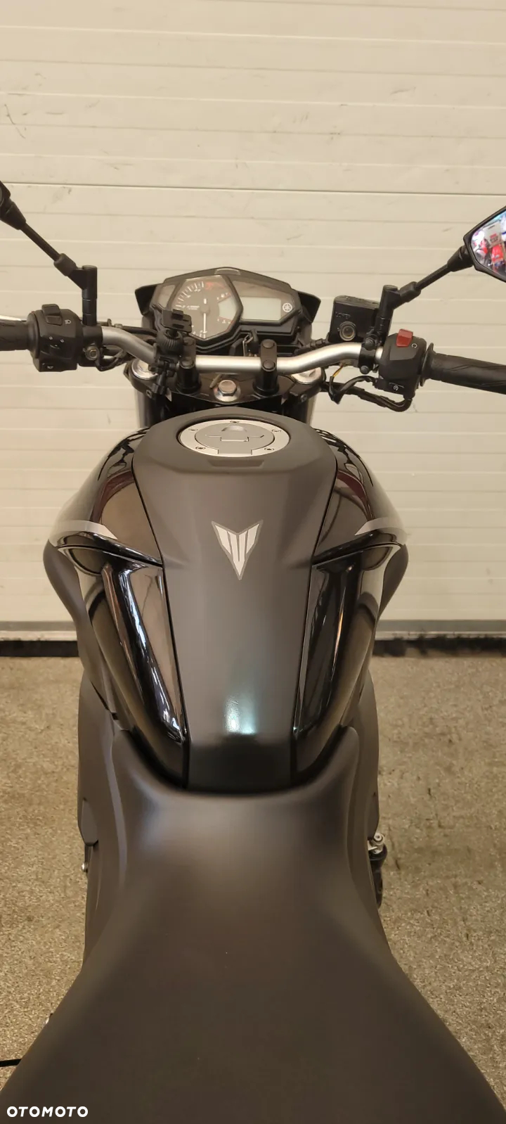 Yamaha MT - 27