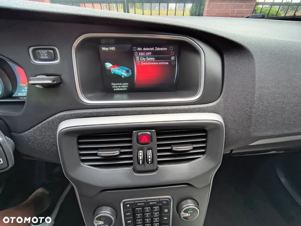 Volvo V40 D4 Geartronic Kinetic - 34