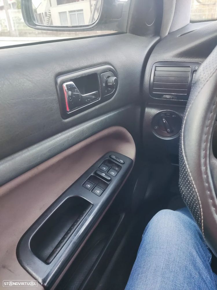 VW Passat Variant 1.9 TDi Confortline - 8