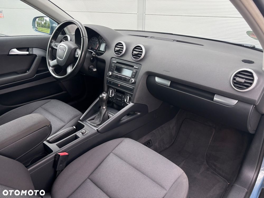 Audi A3 3-drzwiowe 1.2 TFSI Ambiente - 33