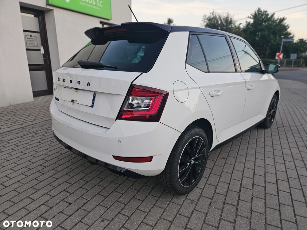 Skoda Fabia 1.0 TSI Monte Carlo - 10