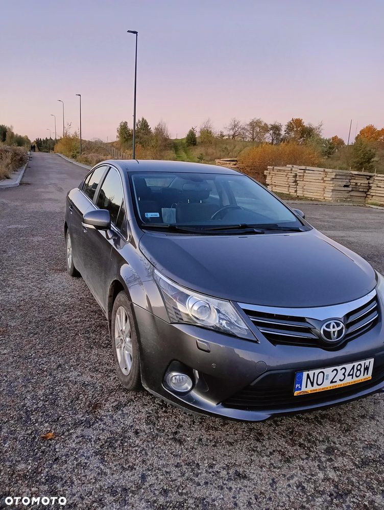 Toyota Avensis - 1