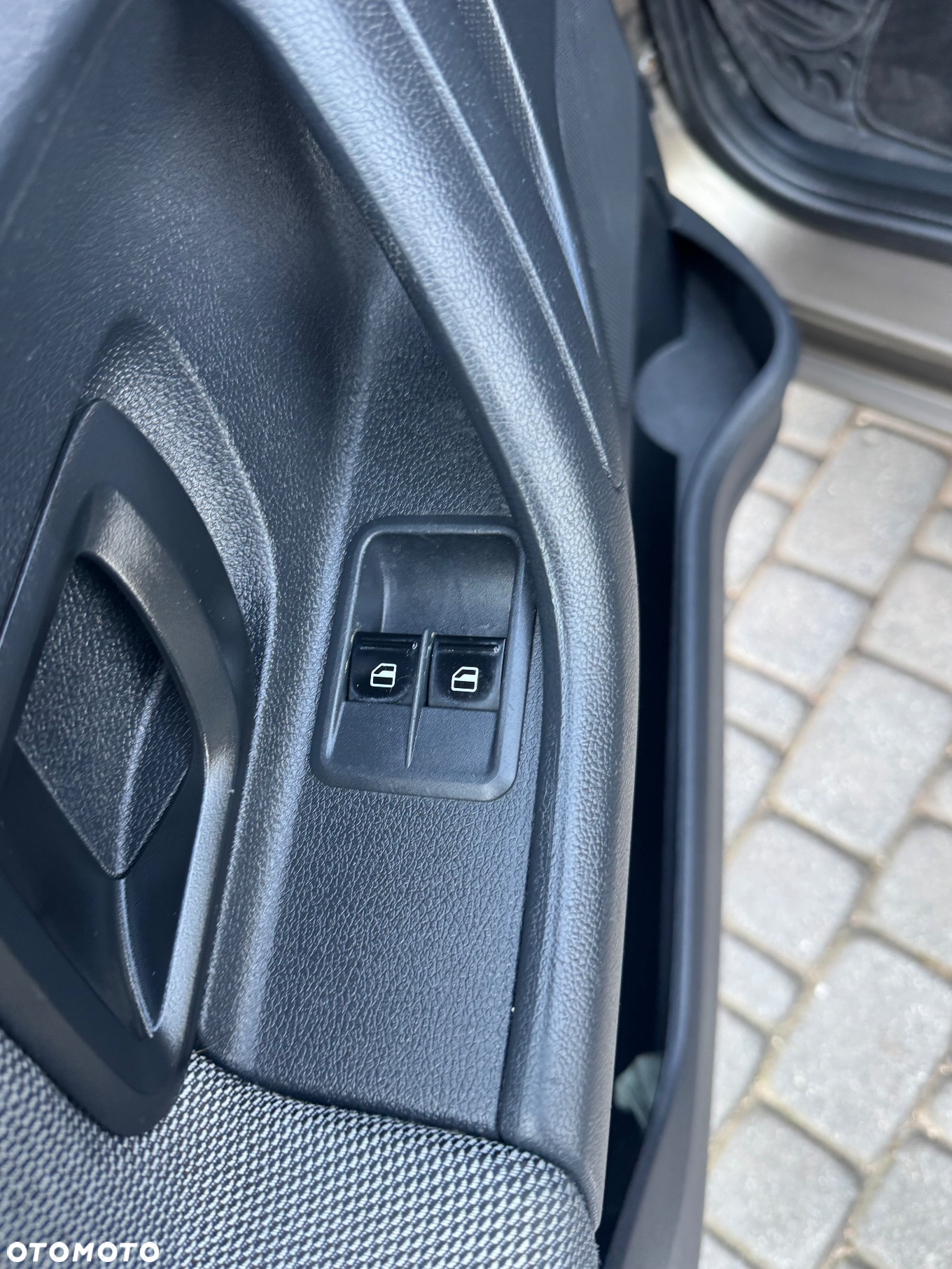Skoda Roomster 1.4 MPI PLUS EDITION - 13