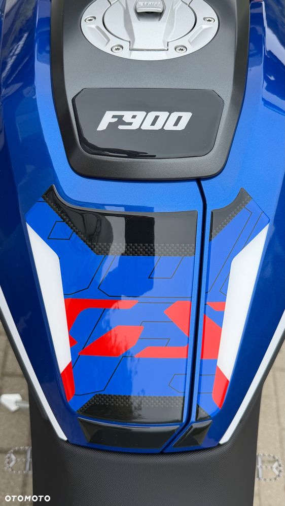 BMW F - 6
