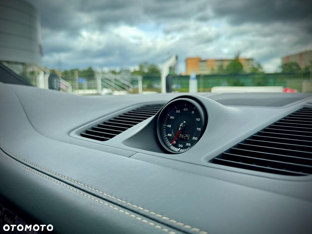 Porsche Cayenne S - 22